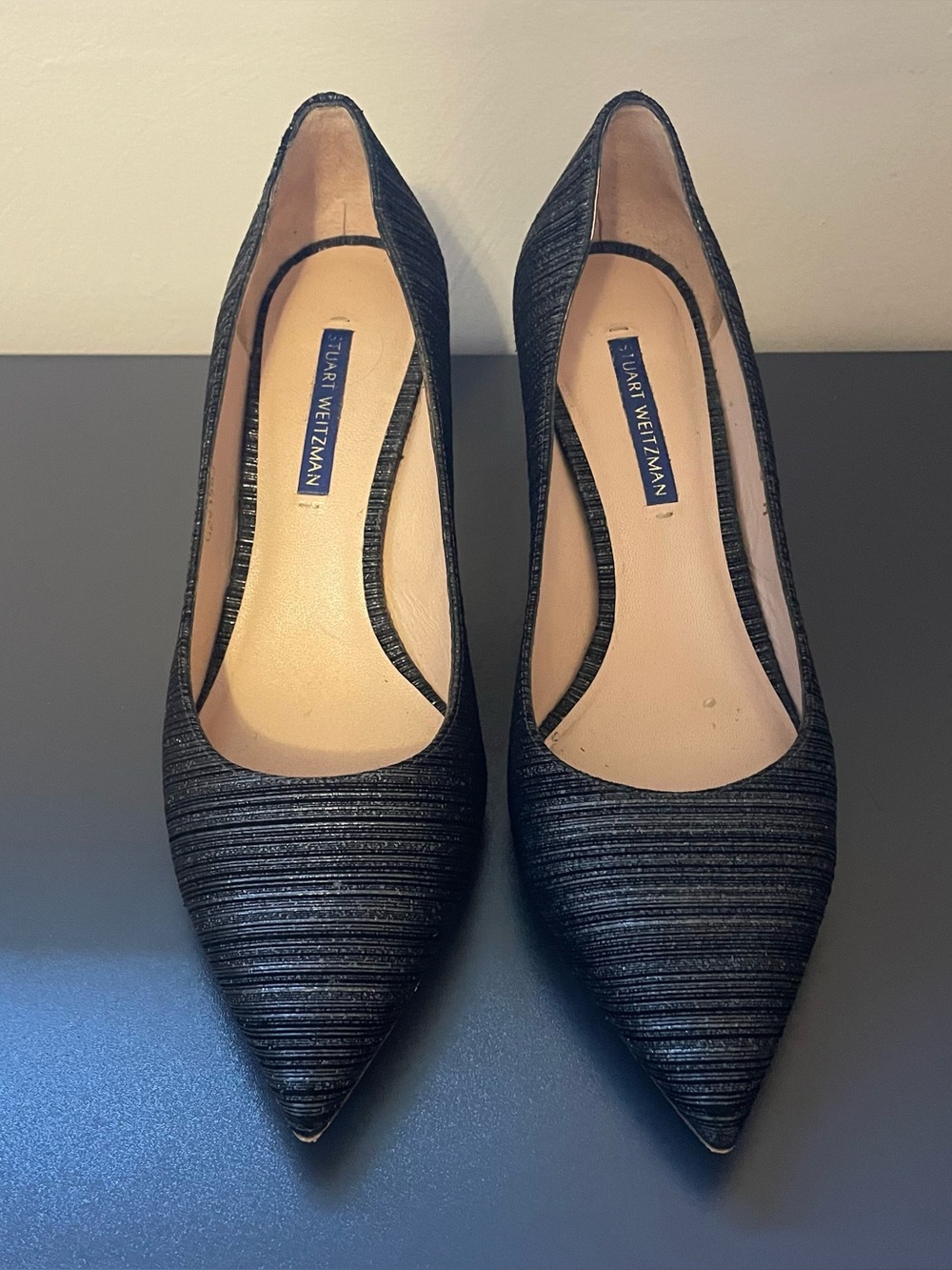 Stuart Weitzman Pumps with black texture Size 8